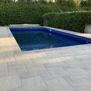 Interlock patio slab using Techo-Bloc product